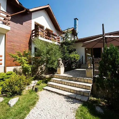 Ermitage Maison d'hôtes Buşteni